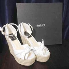 【送料込み】 2015春夏モデル snidel リボンウェッジサンダルのサムネイル