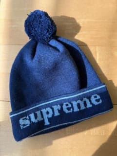 Supreme ネイビー ニット帽 ポンポン付き - メルカリ
