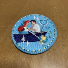 ⭐︎値下げしました⭐︎ディズニー　刺繍缶バッジ　アリエルのサムネイル