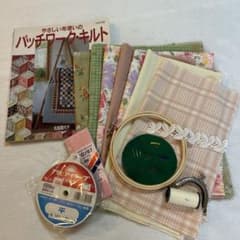 やさしい布使いのパッチワーク・キルト 本と手芸材料セットのサムネイル