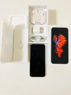 iPhone6s スペースグレイ 64GB SIMロック解除済みのサムネイル