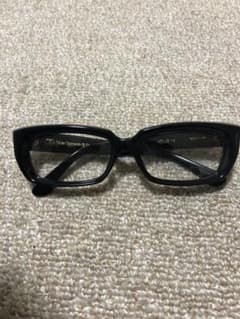 OLVER GOLDSMITH オリバーゴールドスミスのサムネイル