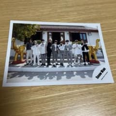 SnowMan グループ写真のサムネイル