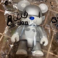 toy2r  Qee 2体セット　最終値下げのサムネイル