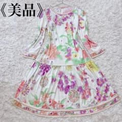 美品✨レオナール カンカン Aライン トリム 総柄 ワンピース ひざ丈 花柄 L 美品✨レオナール カンカン Aライン トリム 総柄 ワンピース ひざ丈 花
