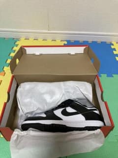 ナイキ　ダンクLOW World Champ/Black and Whiteのサムネイル