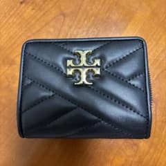TORY BURCH ブラック 二つ折り財布のサムネイル