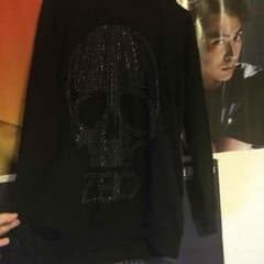 三代目パーカー おまけ付き！のサムネイル