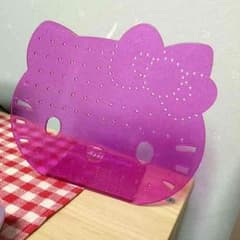 キティちゃん ピアスかけのサムネイル