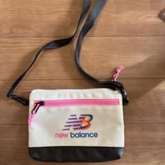 new balance ショルダーバッグのサムネイル