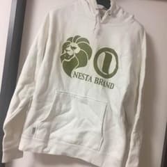 ネスタ パーカーのサムネイル