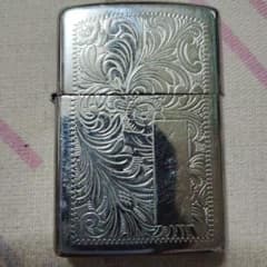 Zippo オイルライター アラベスク模様 シルバーカラー1995年製のサムネイル