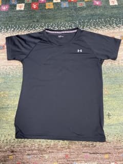 UNDER ARMOUR ブラック ショートスリーブ Tシャツ LGのサムネイル