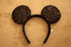 ディズニー スパンコール カチューシャ ブラックのサムネイル