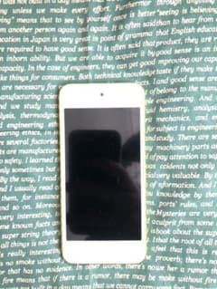iPod touch 32GB 第5世代のサムネイル