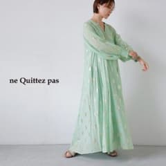 ne Quittez pas（ヌキテパ） ワンピース ミントグリーン 箔プリント