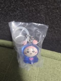 ふ*ま様 ちいかわ　めじるしアクセサリー　古本屋のサムネイル