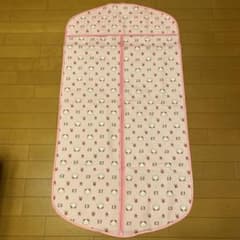 ハローキティ　衣類カバーのサムネイル