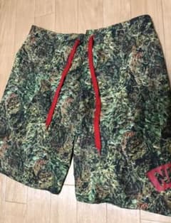 限定品【ナイトレイド リアルウィード柄】サーフパンツ 水着 ハーフパンツのサムネイル