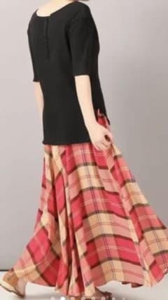 もみじ様専用　ノーブル　チェックフレアロングスカートのサムネイル