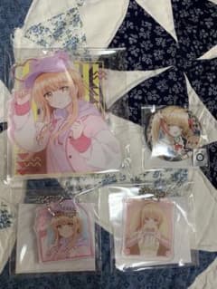 【最終値下げ】お隣の天使様　くじコレ　アクリルスタンド＋アクキー2種＋缶バッチのサムネイル