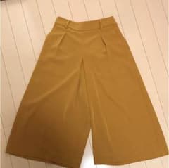 UNIQLO ドレープガウチョパンツのサムネイル