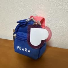 【値下げ】　カラビナ付き リュック型ミニポーチ PLAZA　ノベルティのサムネイル