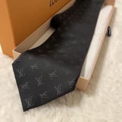 極美品！ルイヴィトン ネクタイ モノグラム 総ロゴ ジャガード 高級 肉