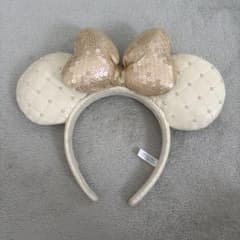 Disney Resort カチューシャ ホワイト キルティング パールのサムネイル