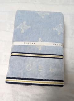 CELINE タオルケット マカダム柄 ロゴ刺繍 CELINE タオルケット マカダム柄 ロゴ刺繍 - メルカリ