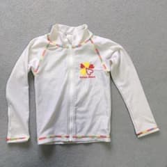 110 ラッシュガード 美品のサムネイル