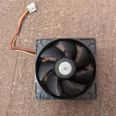 UltraFlow 120mm PCファン 4ピン接続のサムネイル