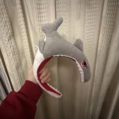 ジョーズ　カチューシャ　サメのサムネイル