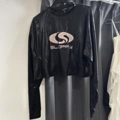 SLIPPY クロップドTシャツ ブラックのサムネイル