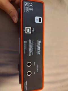 Forcuslite scarlet　2i2のサムネイル