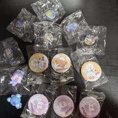 くら寿司　BT21 缶バッジ キーホルダーセットのサムネイル