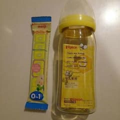 UYA様専用！ピジョン母乳実感240mlサイズ、おまけつき、Mサイズ乳首セットのサムネイル