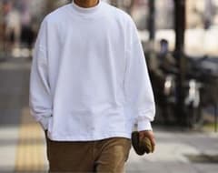 久米繊維　BIGハイネックTシャツ　ホワイトのサムネイル