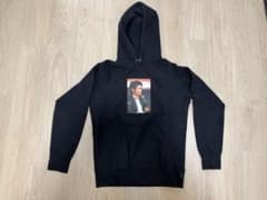 Supreme ブラック パーカー フロントプリント - メルカリ