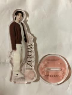 SEVENTEEN WOOZI アクリルスタンドのサムネイル