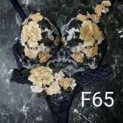 サルート☆店舗限定☆ 59G F65 ＆ ソングМ GB - メルカリ