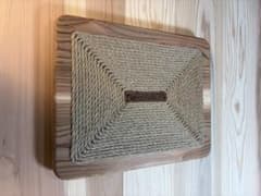 猫家具　爪研ぎ　ハンドメイド　杉無垢材のサムネイル