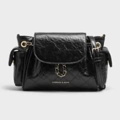 新品〉CHARLES&KEITH Duo 2wayフロントフラップバックパック - メルカリ