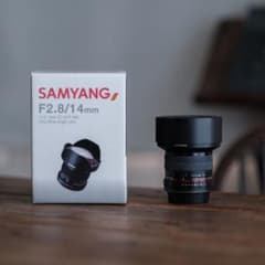 サムヤン 14mm F2.8 EFマウント 【美品】のサムネイル