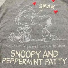 さっちゃん様専用スヌーピーロングTシャツのサムネイル