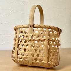竹かご　昭和レトロ　手作り　工芸品　アンティーク 昭和 古道具 竹かご 竹細工 小物入れ ミニ - メルカリ