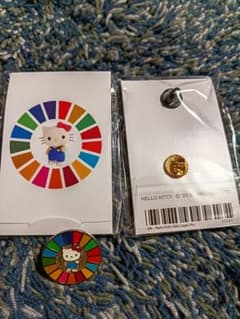 ハローキティSDGs ピンバッジ 予備ピンキャッチ付きのサムネイル