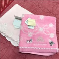 ジルスチュアート タオルハンカチ 2枚のサムネイル