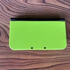 Newニンテンドー3DS LL ライム×ブラック 本体のサムネイル