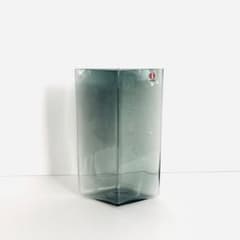 新品  イッタラ ルーツ グレー ベース 花瓶 ガラス アアルト 新品 iittala イッタラ ルーツ グレー ベース 花瓶 ガラス アアルト